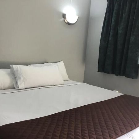 Americas Best Value Inn Avenel Woodbridge Экстерьер фото