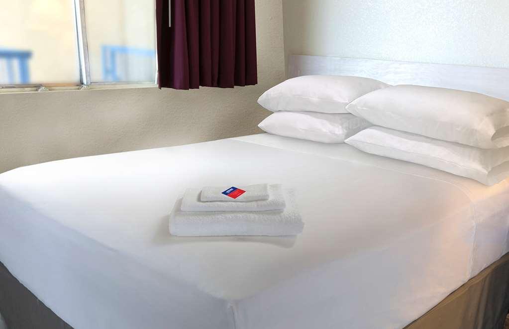 Americas Best Value Inn Avenel Woodbridge Номер фото