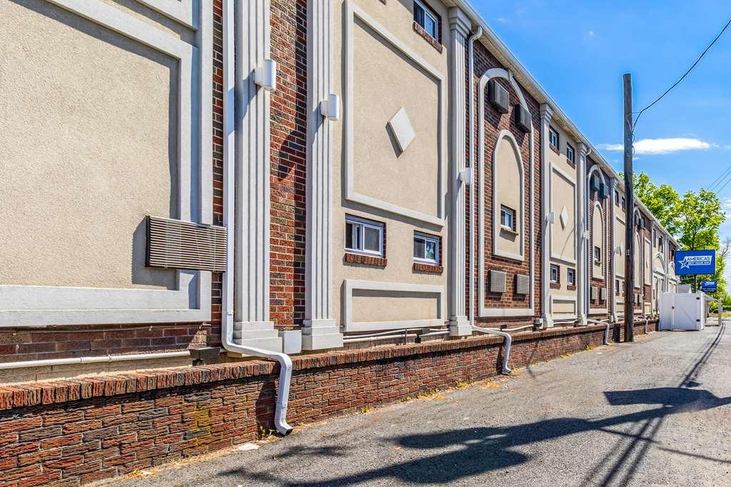Americas Best Value Inn Avenel Woodbridge Экстерьер фото